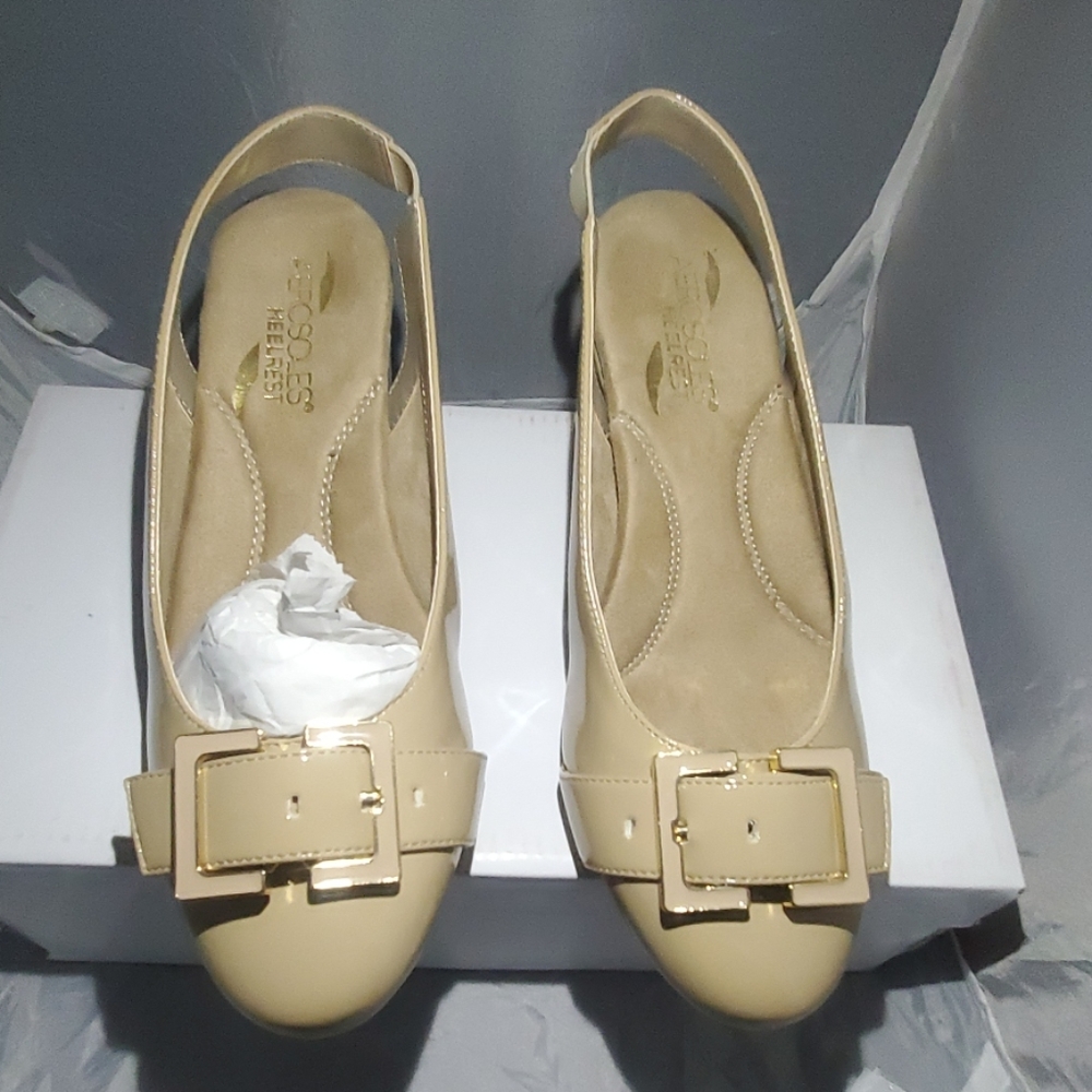 Aerosoles  women nude shoes